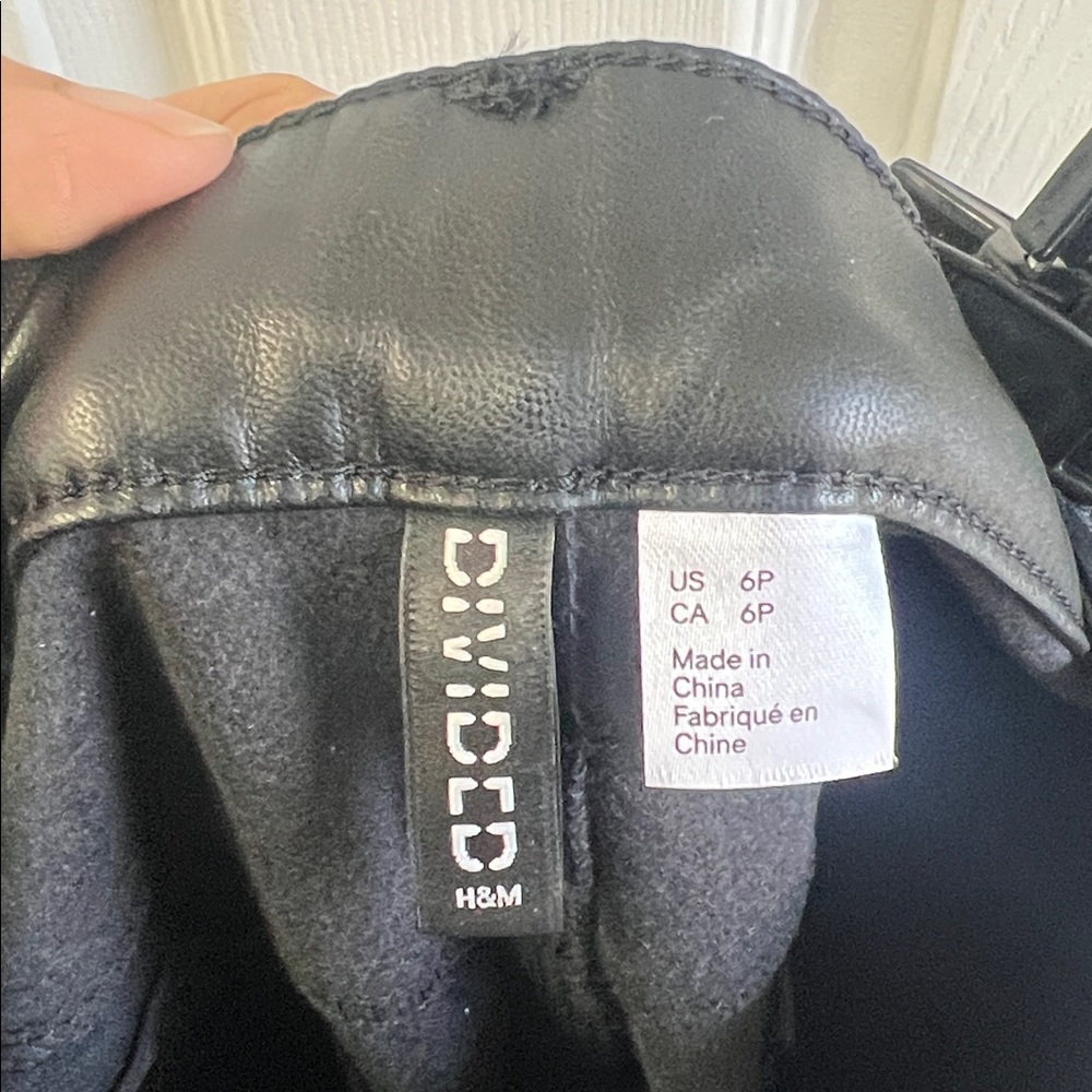 NWOT H&M Black Faux Leather Pants 
Brand New - Picture 4 of 4